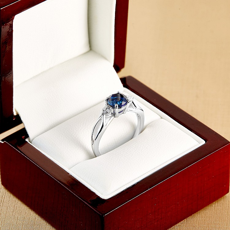 Engagement ring i122513SfDi in Gold with Sapphire and Diamonds