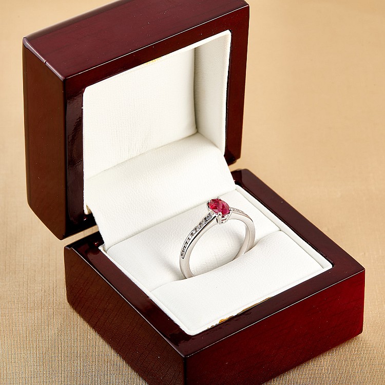 Gold Ring with Ruby and Diamonds 122866RbODi