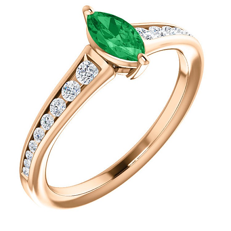 Gold Ring with Marquise Emerald and Diamonds 122866SmMDi