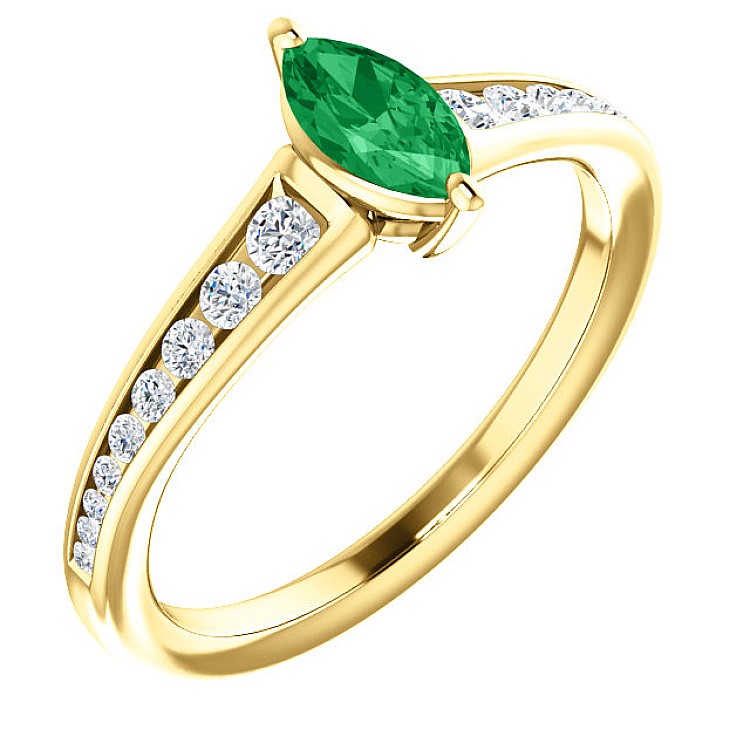 Gold Ring with Marquise Emerald and Diamonds 122866SmMDi