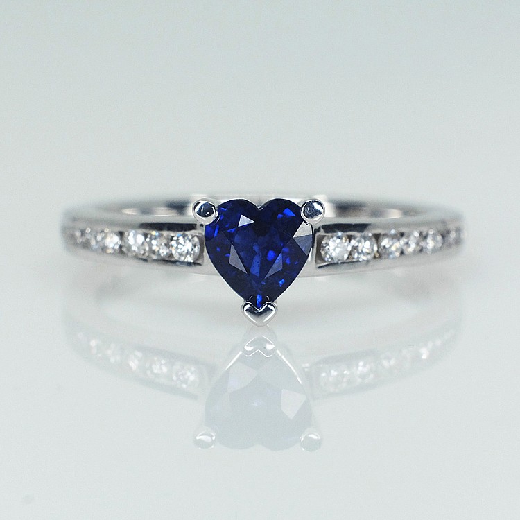 Engagement Ring i122866SfHDi in Gold with Heart Sapphire and Diamonds