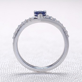 Gold Engagement Ring i533SfPaDi with Tear Sapphire and Diamonds