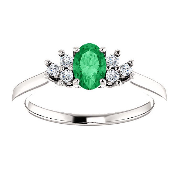 Engagement Ring i71604SmODi in Gold with Emerald and Diamonds