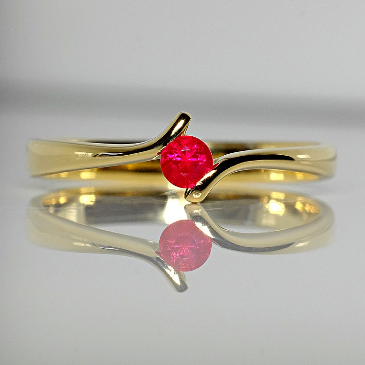 Gold Engagement Ring i060Rb with Ruby