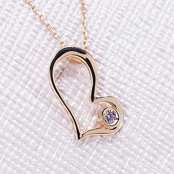 Heart Pendant with Chain in Gold or Platinum with Diamond pan1091