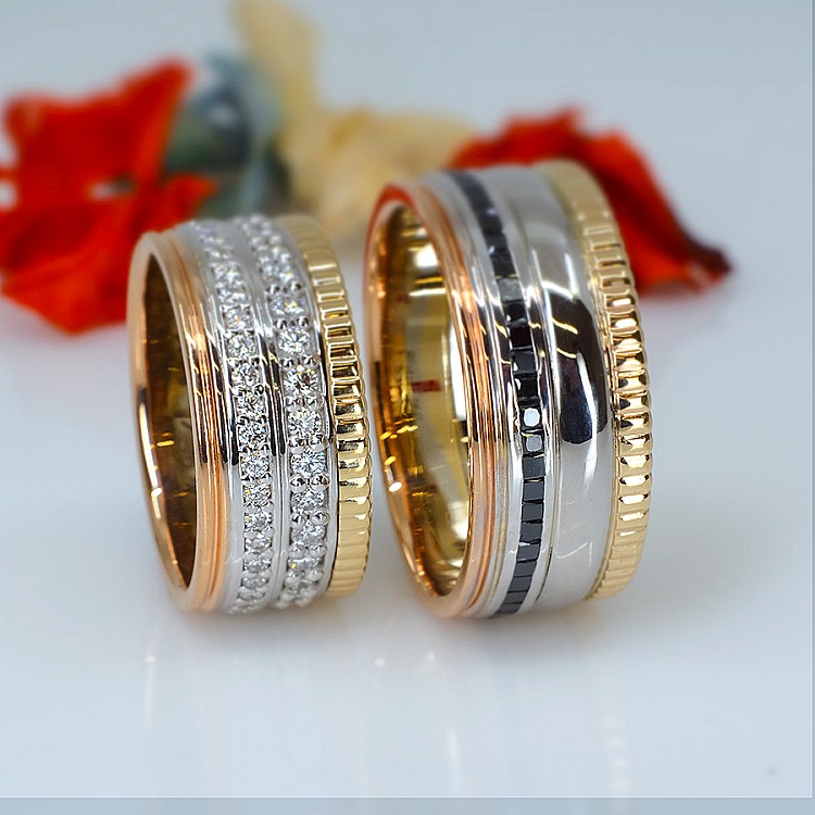 Wedding rings v036 in Gold with Colorless and Black Diamonds