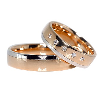 Wedding rings v075 in Gold with Diamonds