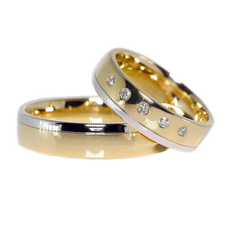 Wedding rings v075 in Gold with Diamonds