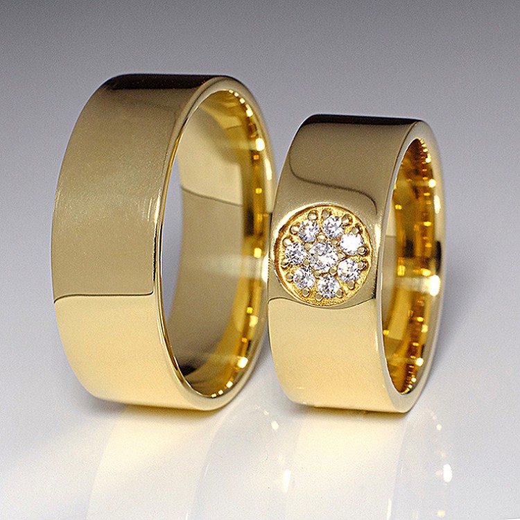 Wedding rings v100 in Gold or Platinum with Diamonds