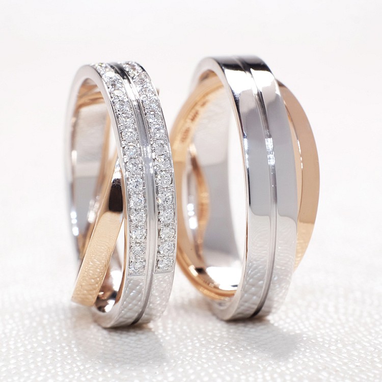 Wedding rings v1022 in two colors of gold or platinum with diamonds