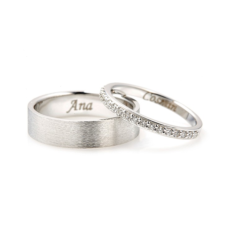 Wedding rings v110.2 in Gold or Platinum with Diamonds