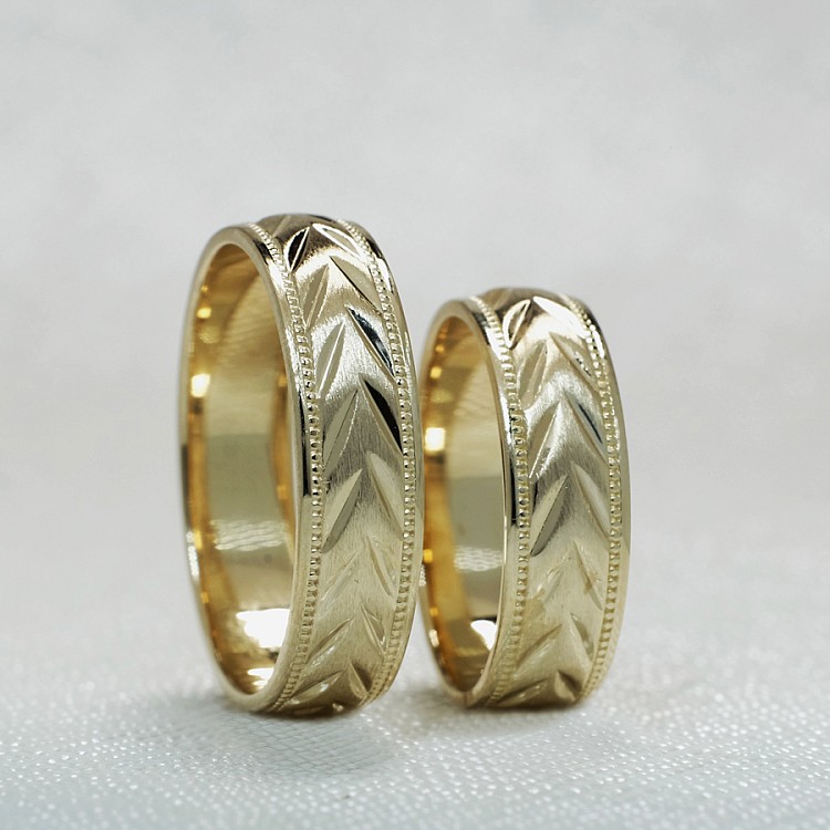 Gold wedding rings v1121 with Spike and Randalina Design