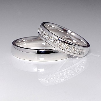 Wedding rings v115 in Gold or Platinum with Diamonds