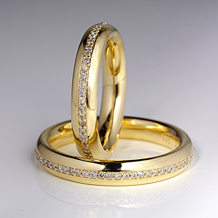 Wedding rings v119 in Gold with Diamonds