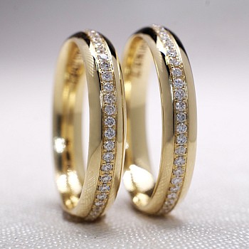 Wedding rings v119 in Gold with Diamonds