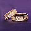 Wedding rings v1201 in Gold or Platinum with Celtic Knot Laser Pattern