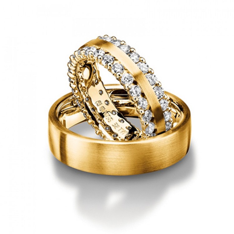 Wedding rings v124 in Gold with Diamonds