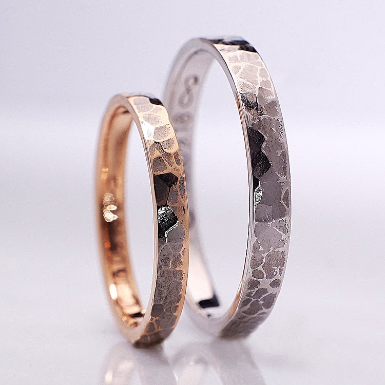 Wedding rings v1292 in Gold or Platinum Patina Timpului model