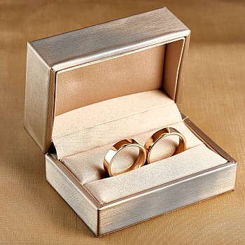 Classic v134 straight wedding rings in Gold or Platinum