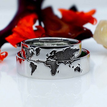 Wedding rings v1366 in Gold or Platinum with a World Map pattern