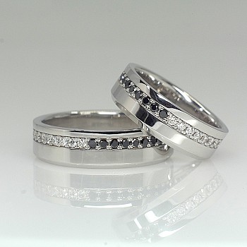 Wedding rings v1381 in Gold or Platinum with Colorless and Black Diamonds