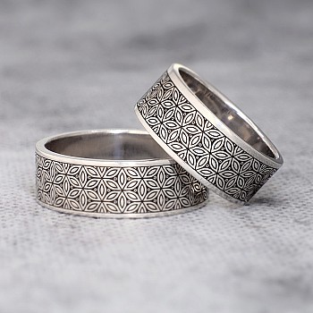 Wedding rings v142 in Gold or Platinum with Flower of Life Pattern