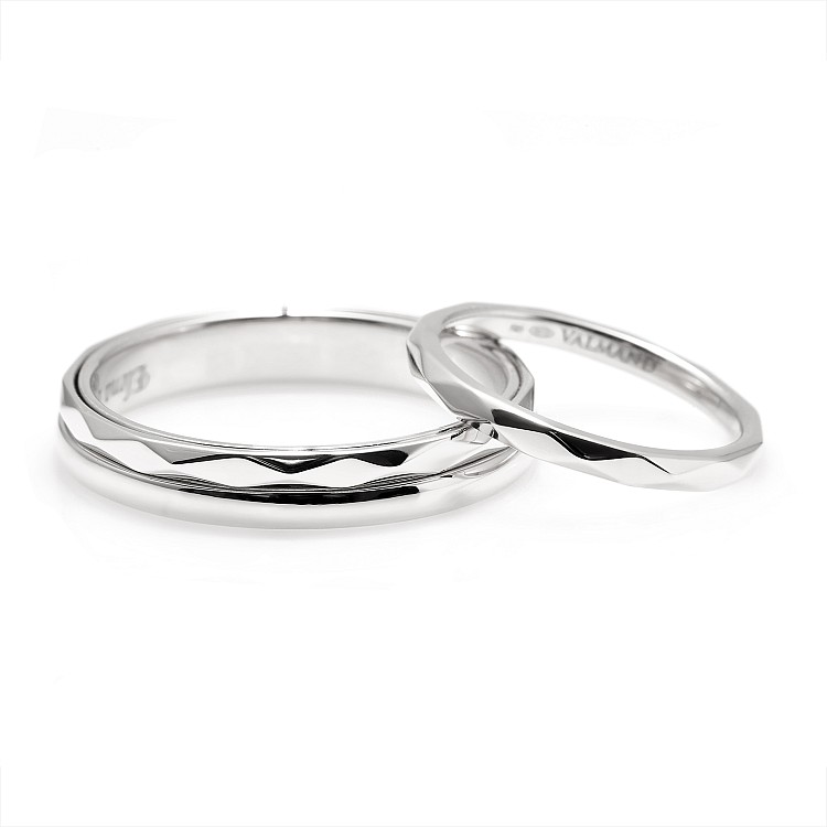 Wedding rings v1568 Faceted Antistress in Gold or Platinum