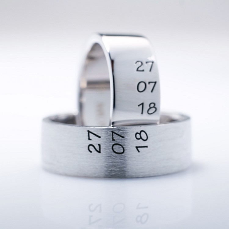 Wedding rings v167 in Gold or Platinum First Day Model