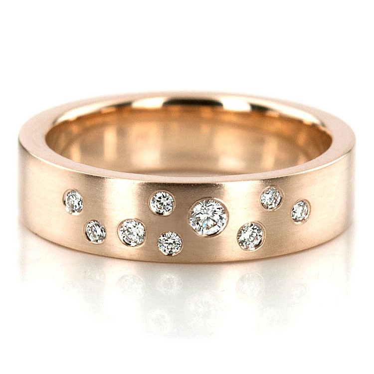 Wedding rings v173 in Gold or Platinum with Diamonds