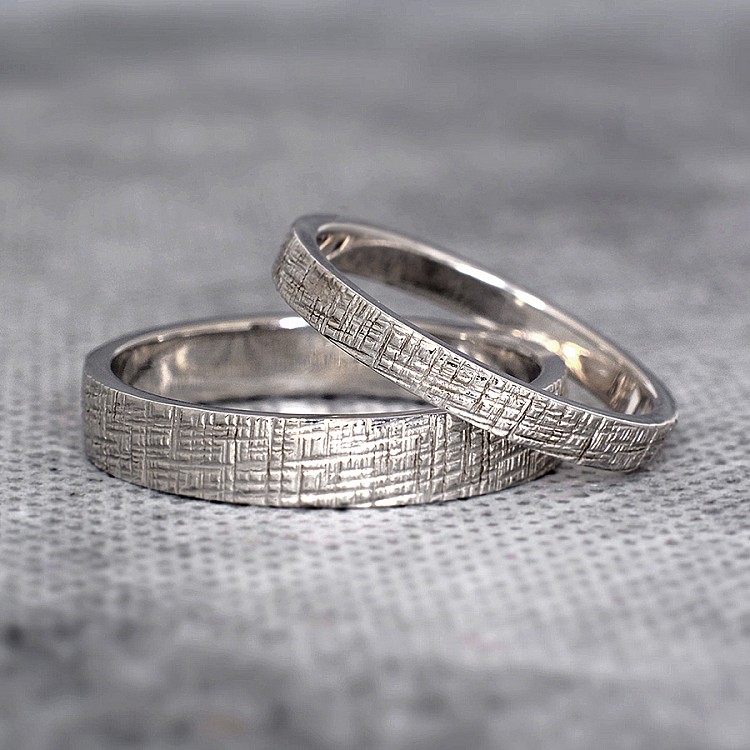 Wedding rings v191 in Gold or Platinum Tree Bark Model