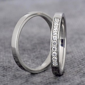 Eenvoudige trouwringen v358 in goud of platina met diamanten