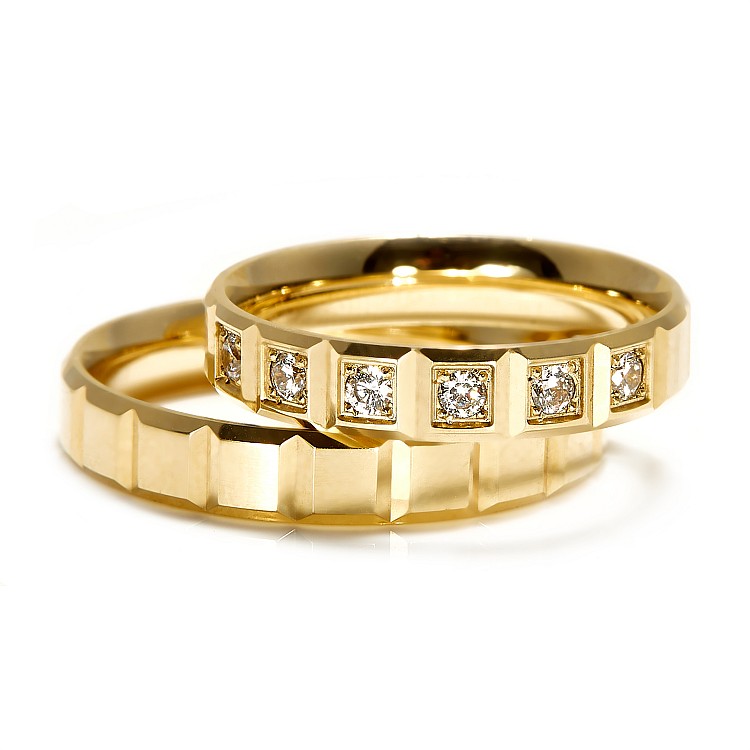 Chopard model wedding rings in Gold with colorless Diamonds v3819