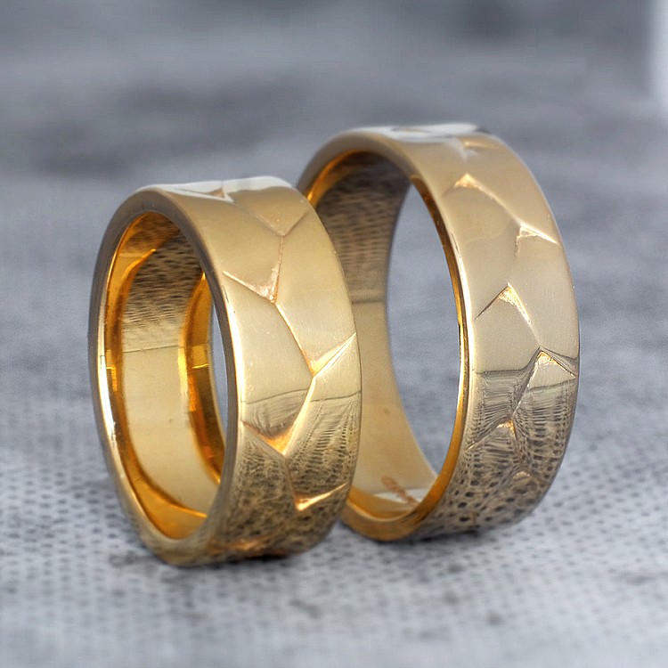 Wedding rings v9151 in Gold Inspired by Nature